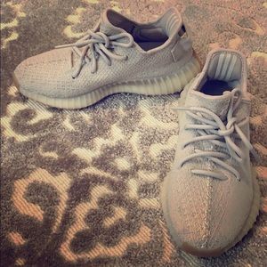 Yeezys Sesame size 5 (women’s 7)